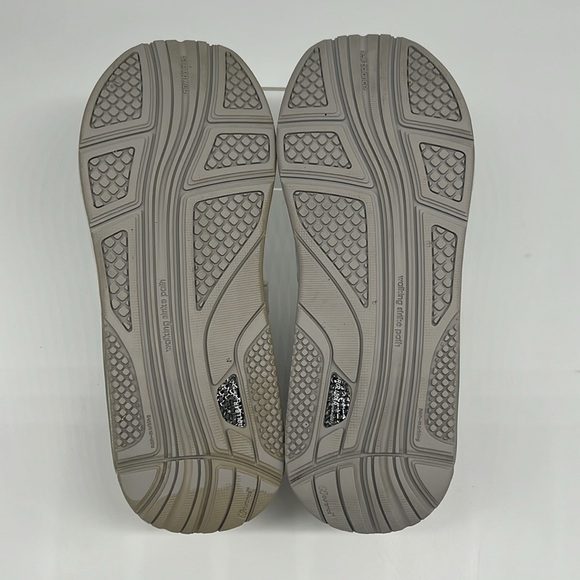 New Balance 928 Women's Hook and Loop White Leather Walking Comfort Shoe 6 - Picture 9 of 12